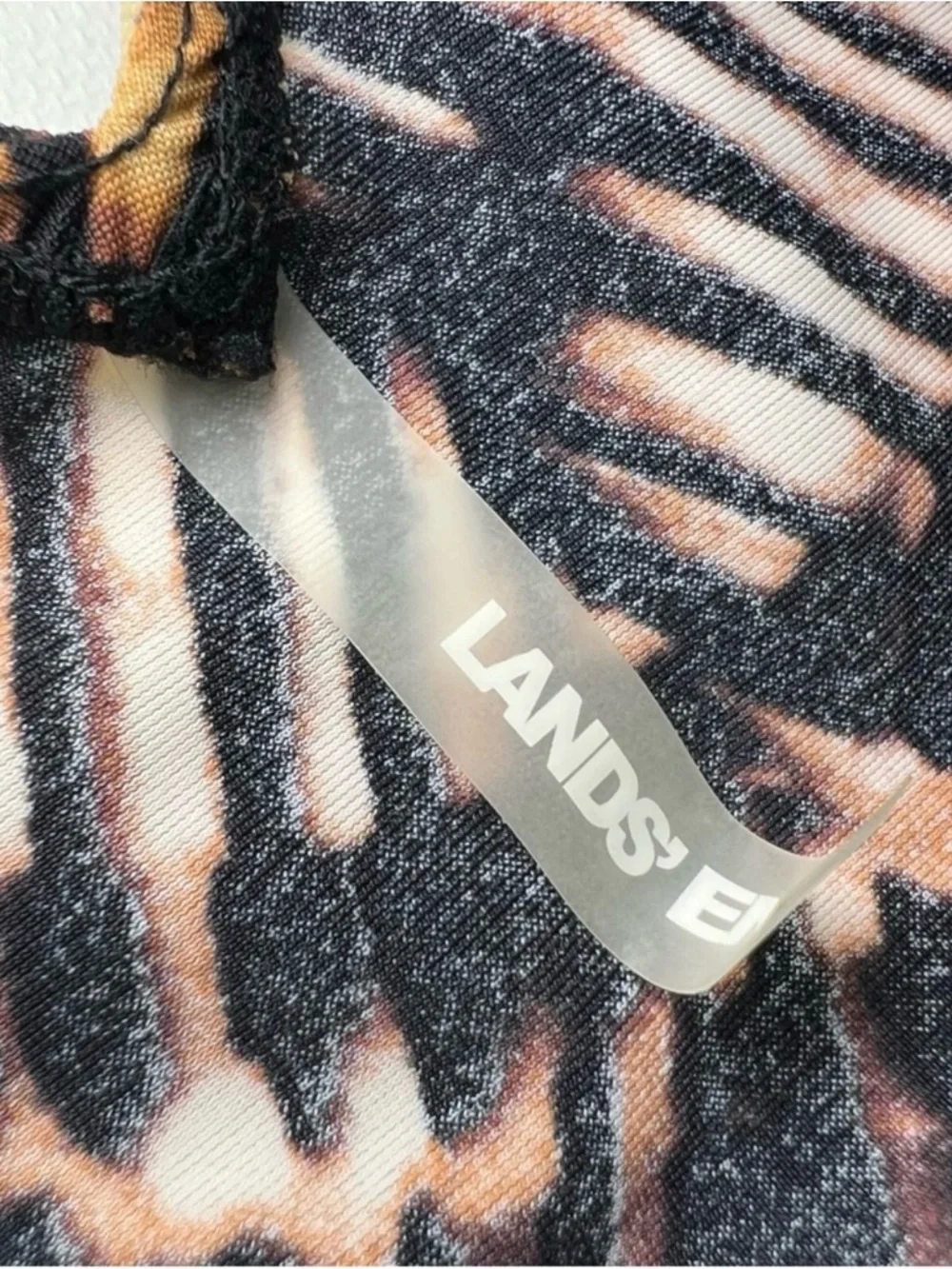 Lands End one piece swimsuit size 14 - Picture 3 of 5